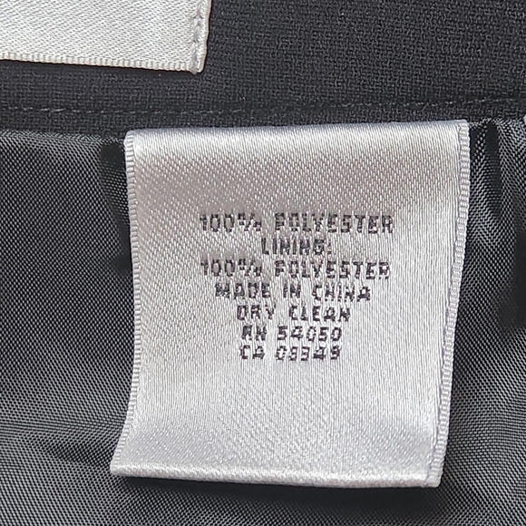 Kasper separates fitted flounce hem skirt Size 6 Color black - Picture 6 of 12